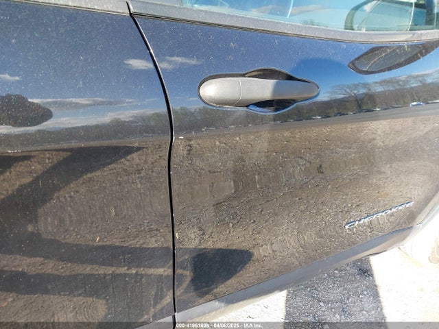 1C4PJLAB4EW110051 Jeep Cherokee Sport