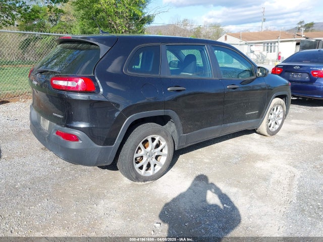 1C4PJLAB4EW110051 Jeep Cherokee Sport