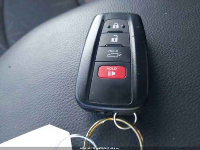 2T3P1RFV3RC436273 Toyota Rav4 Xle