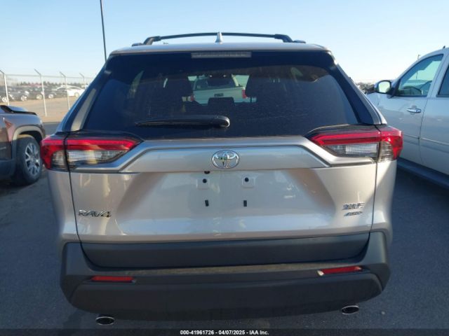 2T3P1RFV3RC436273 Toyota Rav4 Xle
