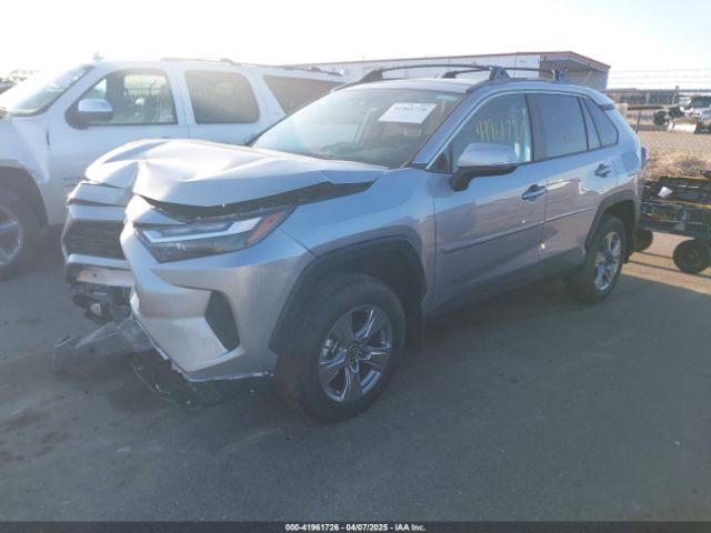 2T3P1RFV3RC436273 Toyota Rav4 Xle
