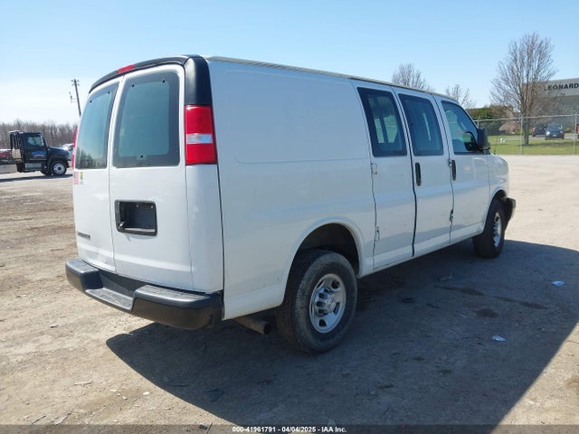 1GCWGAFG7K1196113 Chevrolet Express 2500 Work Van