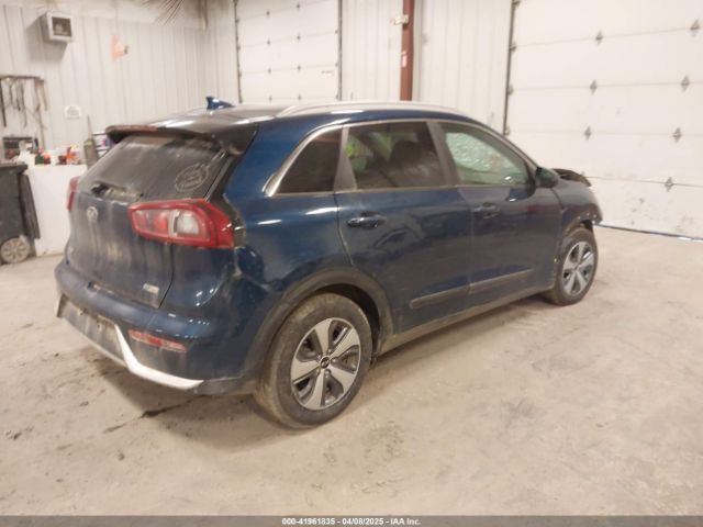 KNDCB3LC5K5328454 KIA NIRO LX