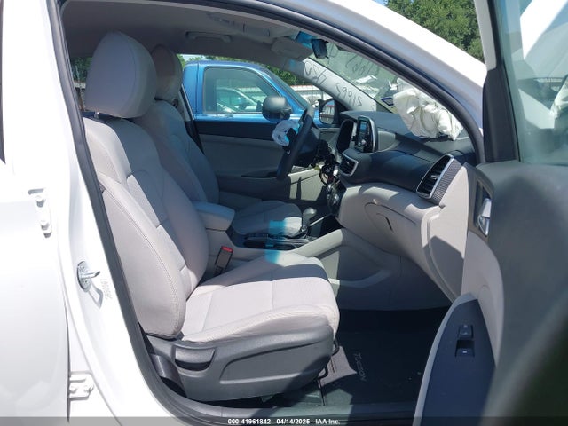 KM8J23A44KU914504 Hyundai TUCSON SE