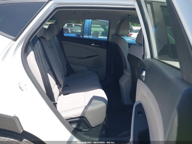 KM8J23A44KU914504 Hyundai TUCSON SE