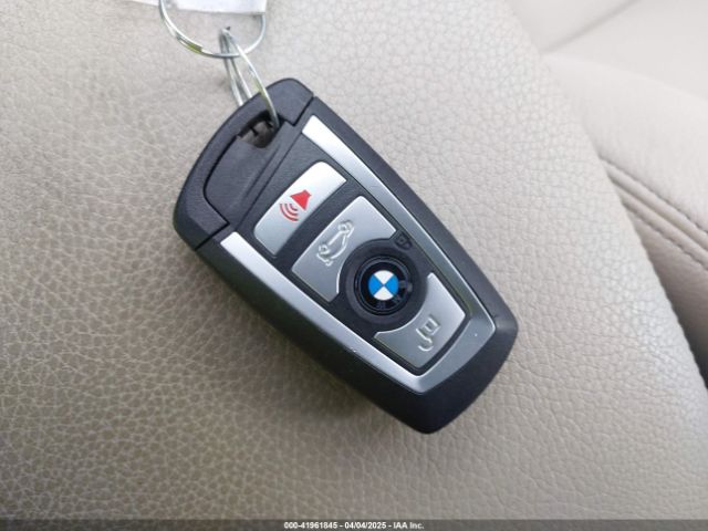 WBA8B9G38HNU56566 BMW 330I