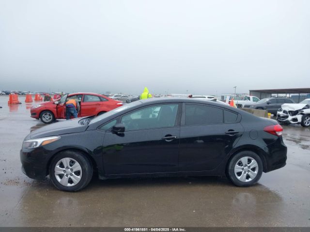 3KPFK4A76HE071620 KIA FORTE LX