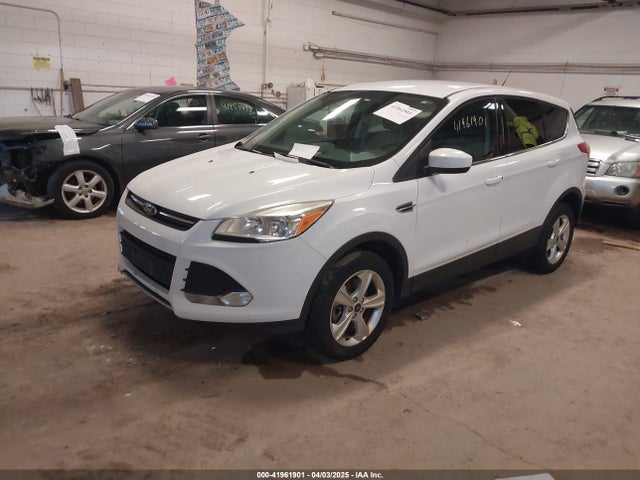 1FMCU9GXXEUB48452 Ford ESCAPE SE