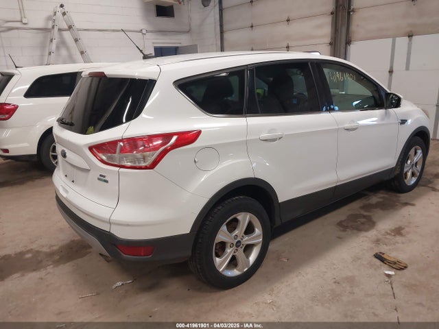 1FMCU9GXXEUB48452 Ford ESCAPE SE