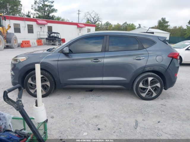 KM8J33A27GU245096 Hyundai Tucson Sport