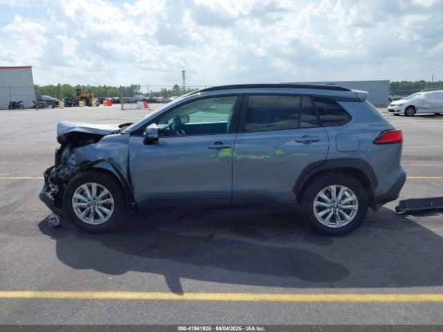 7MUCAAAG0RV092755 Toyota Corolla Cross Le