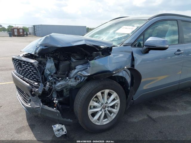 7MUCAAAG0RV092755 Toyota Corolla Cross Le