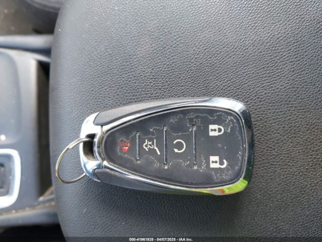 3GNAXUEV5KL214037 Chevrolet EQUINOX LT