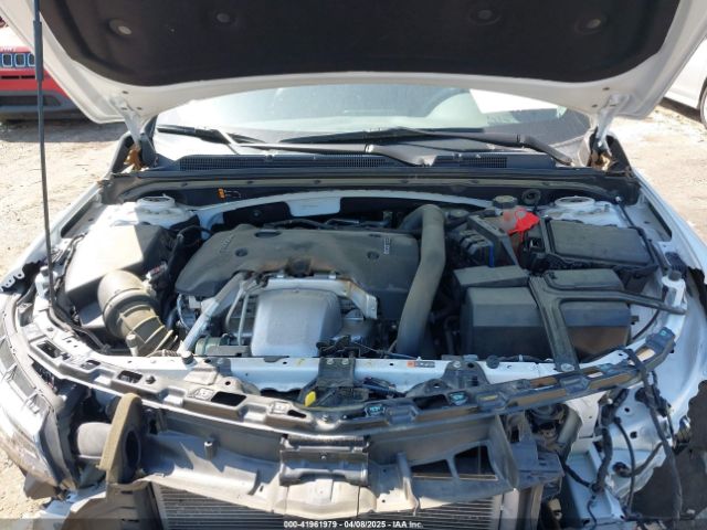 1G1ZH5SX8GF288194 Chevrolet Malibu Premier