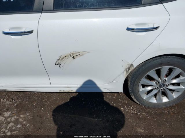 5XXGT4L33JG208165 KIA Optima S