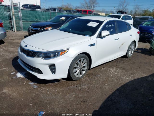 5XXGT4L33JG208165 KIA Optima S