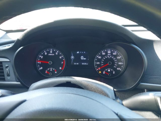 5XXGT4L33JG208165 KIA Optima S