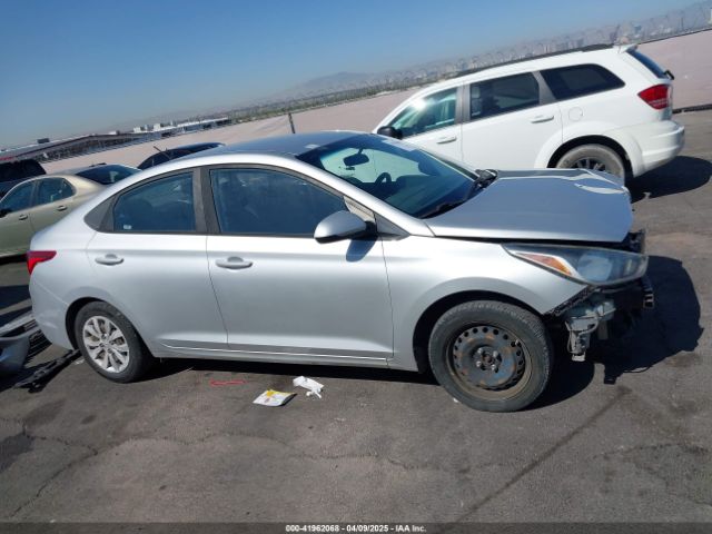 3KPC24A30KE057011 Hyundai ACCENT SE