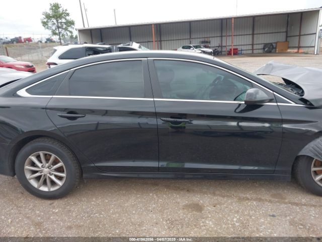 5NPE24AF8JH612834 Hyundai SONATA SE