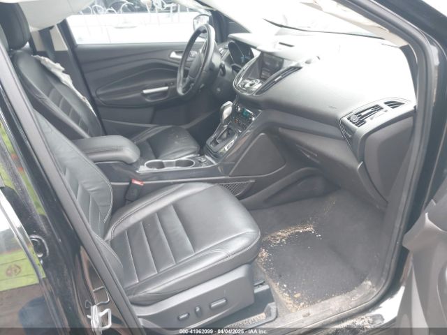 1FMCU9J93FUA46695 Ford Escape Titanium