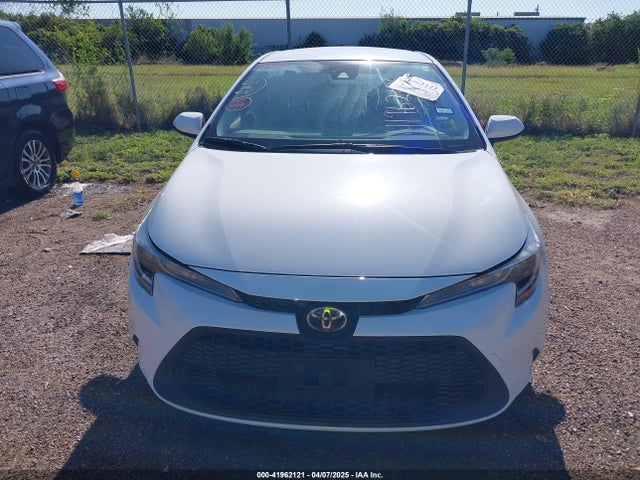 JTDEPMAE9NJ202453 Toyota COROLLA LE