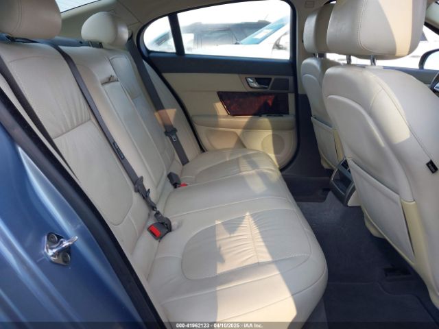 2009 JAGUAR XF SAJWA06B09HR13843 Photo 7
