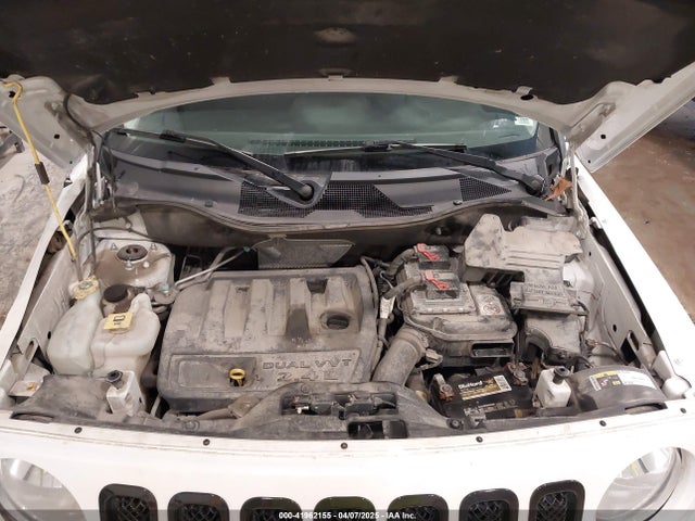1C4NJPFB8ED717749 Jeep Patriot Latitude