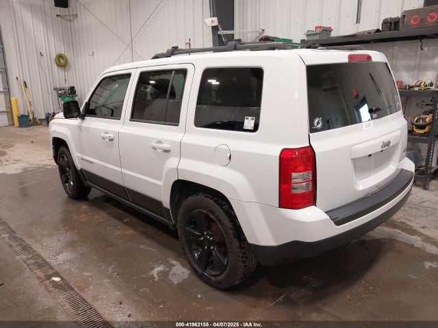1C4NJPFB8ED717749 Jeep Patriot Latitude
