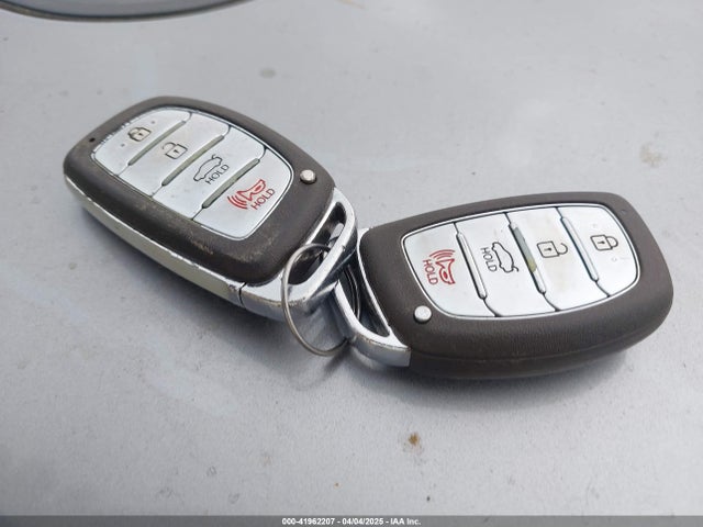 5NPDH4AE1FH607709 Hyundai Elantra Limited