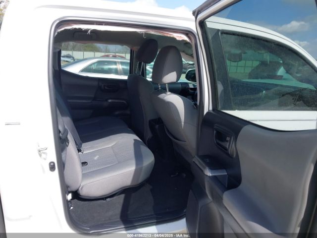 3TMAZ5CN8HM045727 Toyota Tacoma Sr5 V6