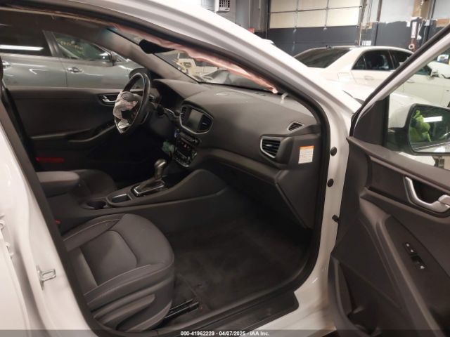 2019 HYUNDAI IONIQ PLUG-IN HYBRID KMHC75LD9KU163113 Photo 4