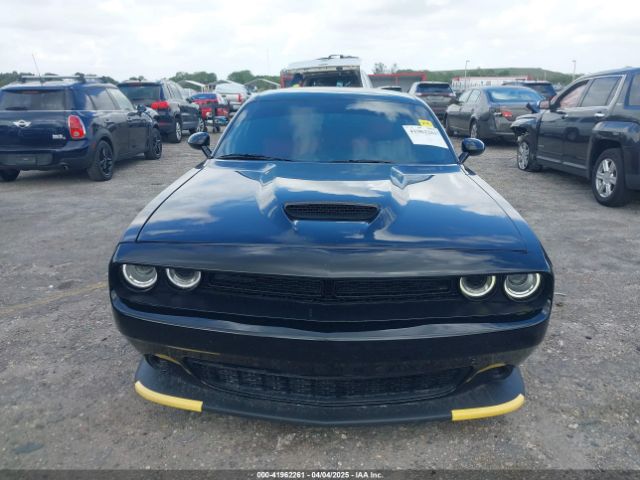 2C3CDZJG6PH695225 Dodge Challenger Gt