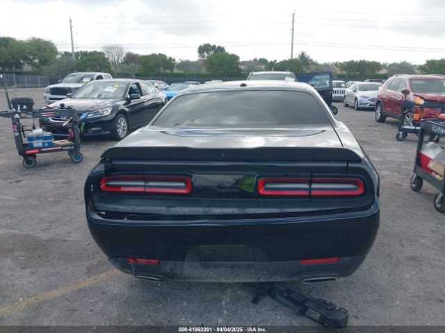 2C3CDZJG6PH695225 Dodge Challenger Gt