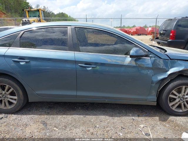 5NPE24AFXHH587980 Hyundai SONATA SE