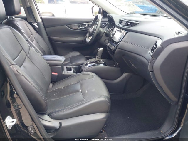 5N1AT2MT8HC773039 Nissan Rogue Sl