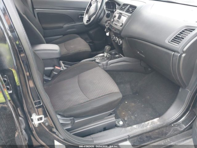 JA4AP3AU0HZ050028 Mitsubishi Outlander Sport 2.0 Es