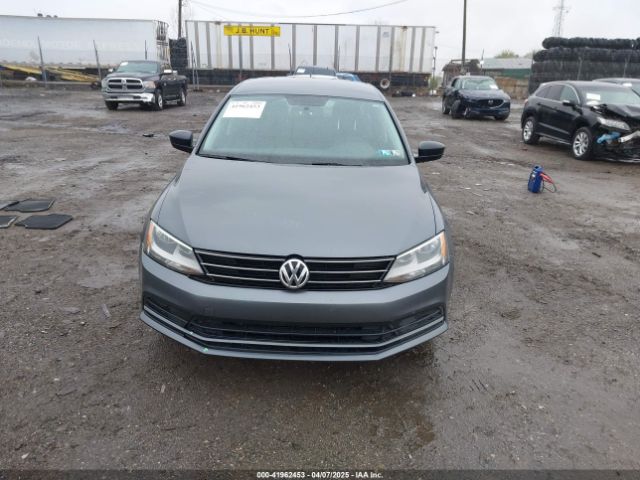 3VW167AJ9GM264437 Volkswagen Jetta 1.4t S