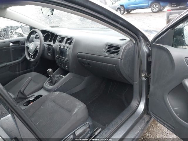 3VW167AJ9GM264437 Volkswagen Jetta 1.4t S