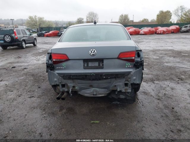 3VW167AJ9GM264437 Volkswagen Jetta 1.4t S