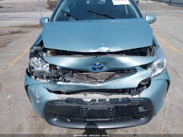 JTDZN3EU3HJ073987 Toyota Prius V Four