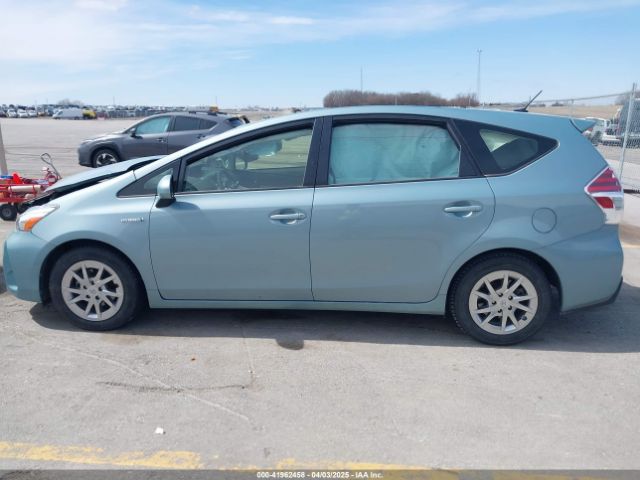 JTDZN3EU3HJ073987 Toyota Prius V Four
