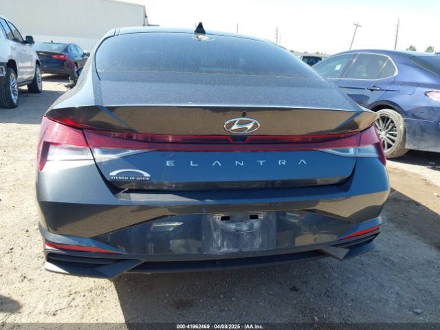 5NPLM4AG6NH082041 Hyundai ELANTRA SEL