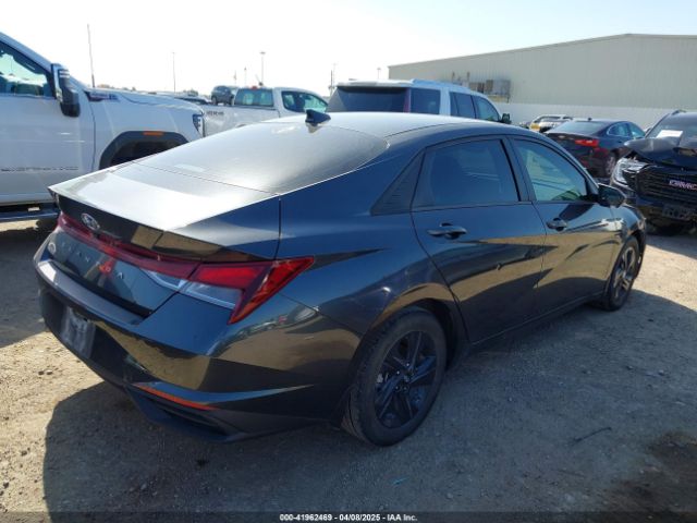5NPLM4AG6NH082041 Hyundai ELANTRA SEL