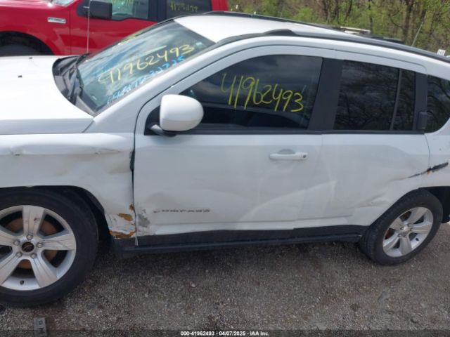 1C4NJDEB1GD616457 Jeep Compass Latitude