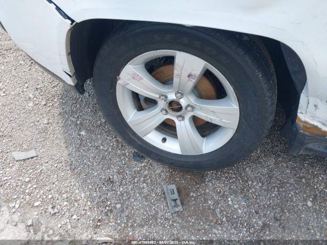 1C4NJDEB1GD616457 Jeep Compass Latitude