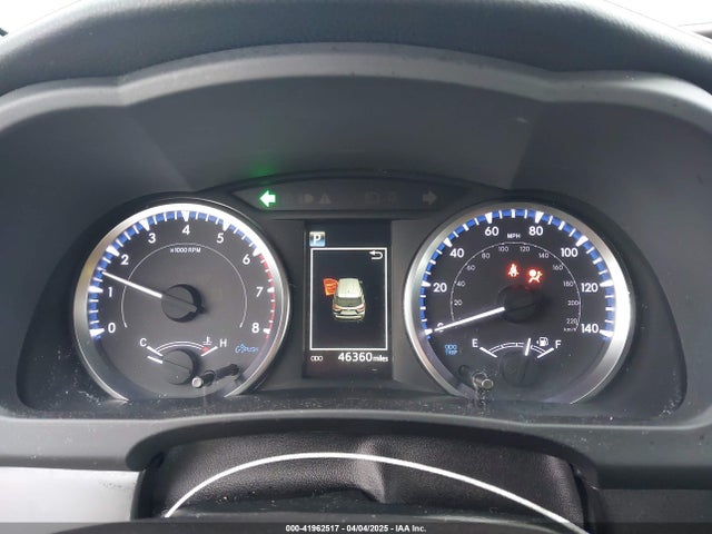 5TDZARFH5KS052679 Toyota Highlander Le