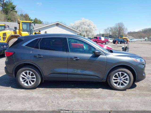 1FMCU9G63LUA27153 Ford ESCAPE SE