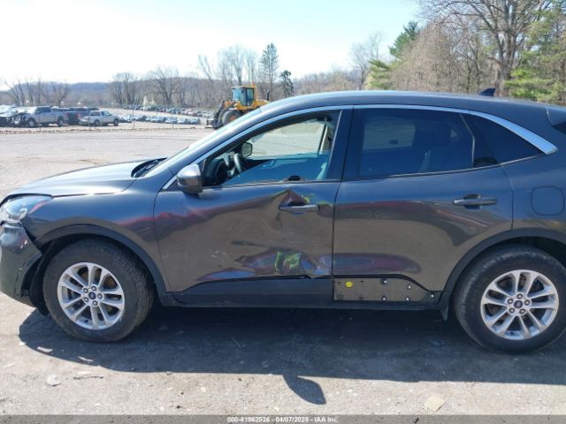 1FMCU9G63LUA27153 Ford ESCAPE SE