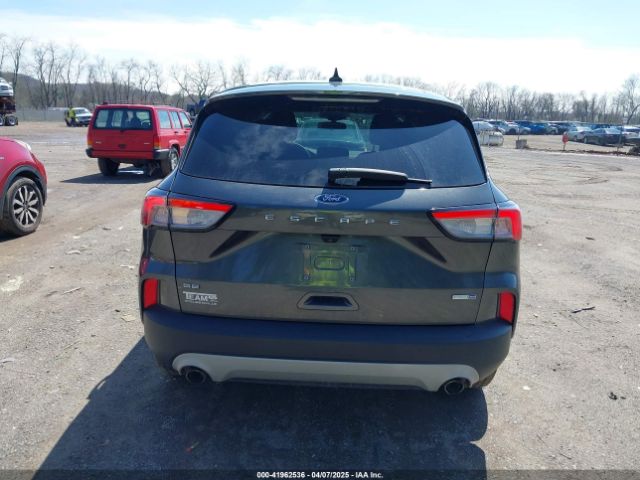 1FMCU9G63LUA27153 Ford ESCAPE SE
