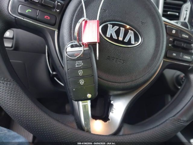 KNDPM3AC7H7123701 KIA Sportage Lx